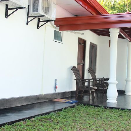 Sooriya Sewana Guest House Banduramulla Exterior photo